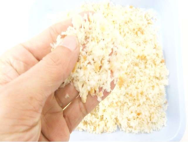 自家製パン粉の作り方 パン粉ドーナツレシピ 業務用でも使えるブレンダープロ